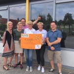 Prachtige cheque in ontvangst mogen nemen in Oldenzaal